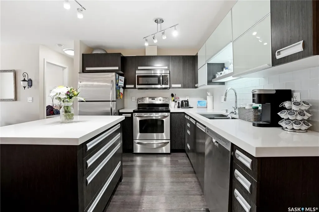 1640 Dakota Drive Regina SK S4Z 0A4