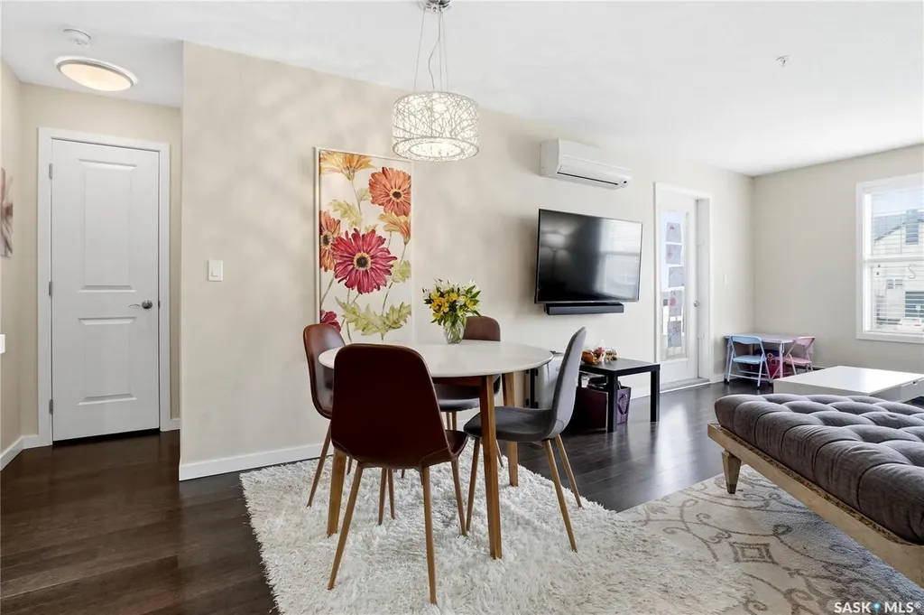 1640 Dakota Drive Regina SK S4Z 0A4