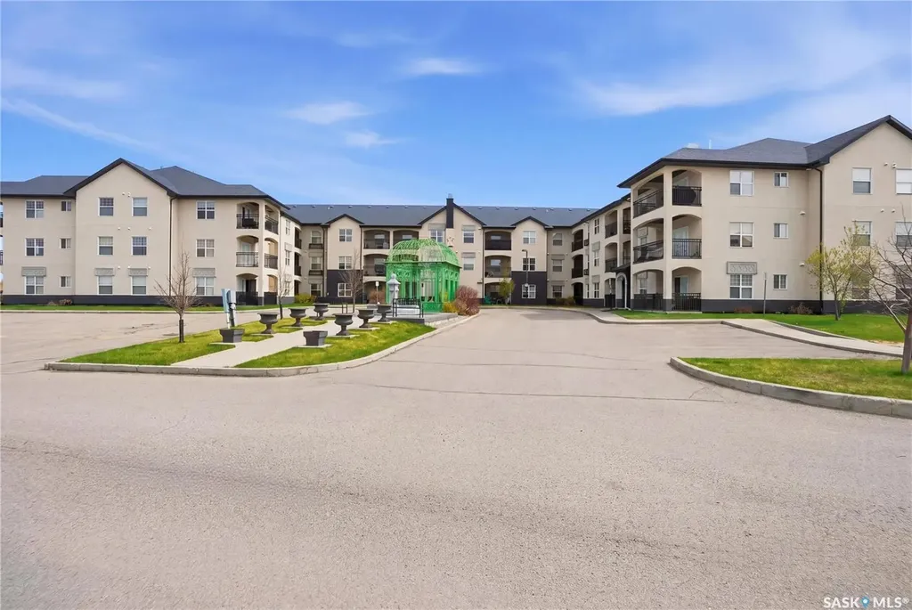 1640 Dakota Drive Regina SK S4Z 0A4