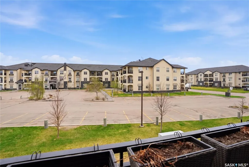 1640 Dakota Drive Regina SK S4Z 0A4