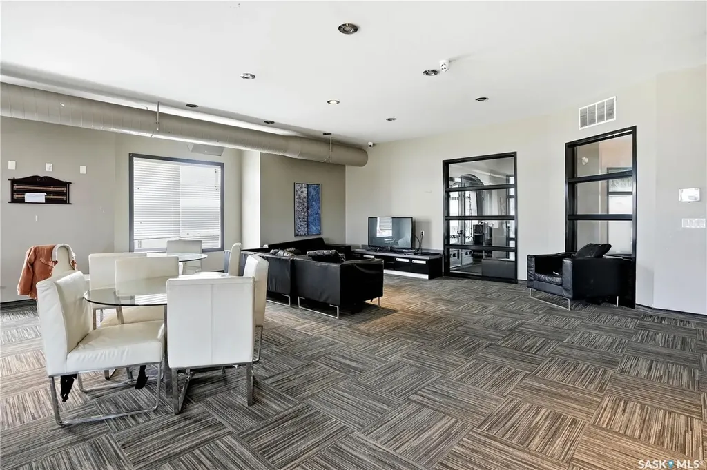 1640 Dakota Drive Regina SK S4Z 0A4