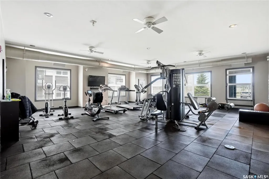 1640 Dakota Drive Regina SK S4Z 0A4