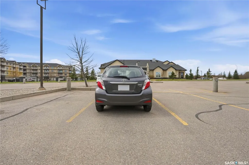1640 Dakota Drive Regina SK S4Z 0A4