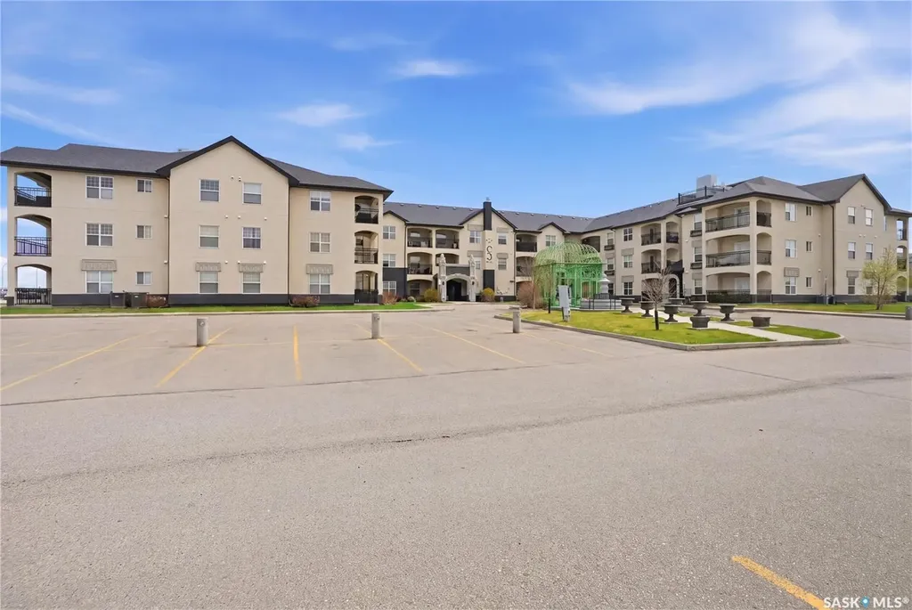1640 Dakota Drive Regina SK S4Z 0A4