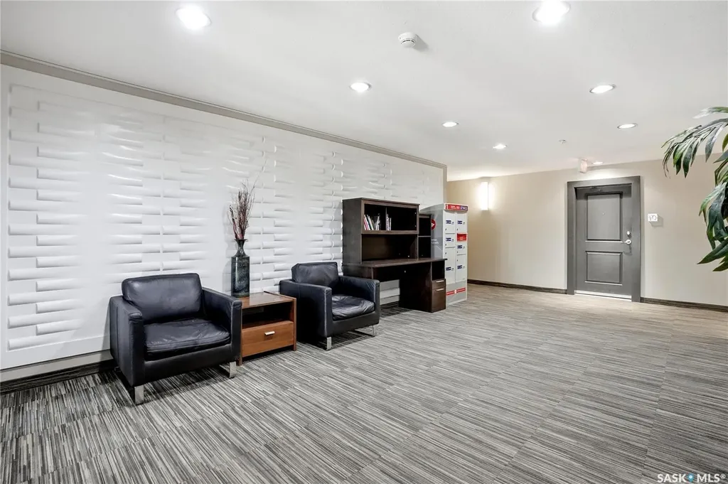 1640 Dakota Drive Regina SK S4Z 0A4