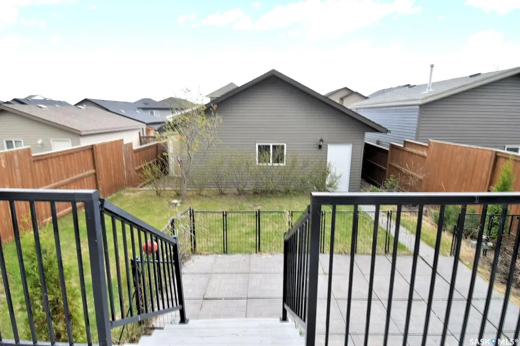 242 Geary Crescent Saskatoon SK S7R 0E6