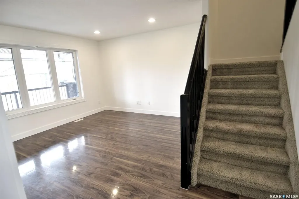 242 Geary Crescent Saskatoon SK S7R 0E6