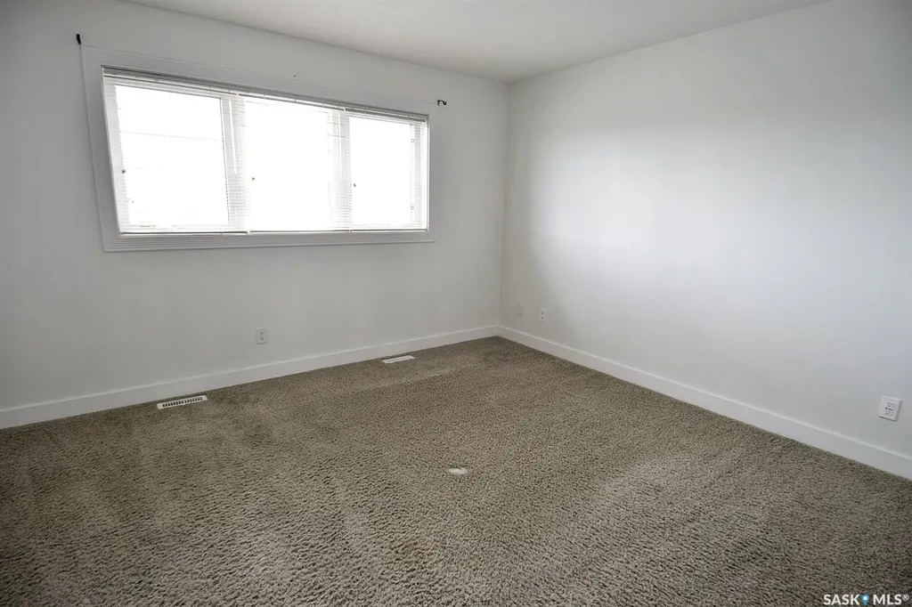 242 Geary Crescent Saskatoon SK S7R 0E6