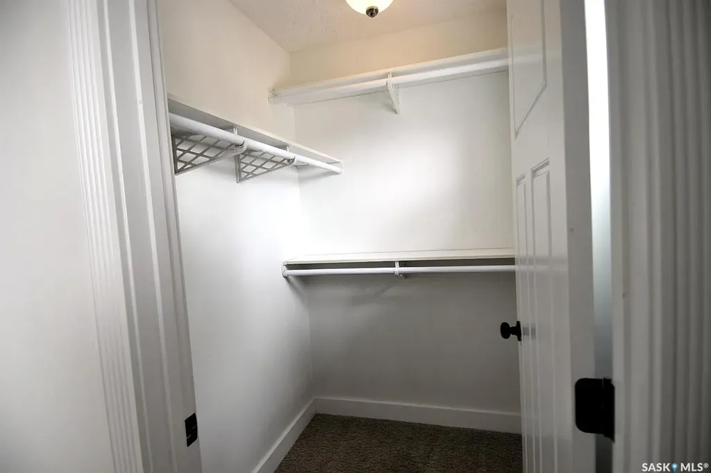 242 Geary Crescent Saskatoon SK S7R 0E6