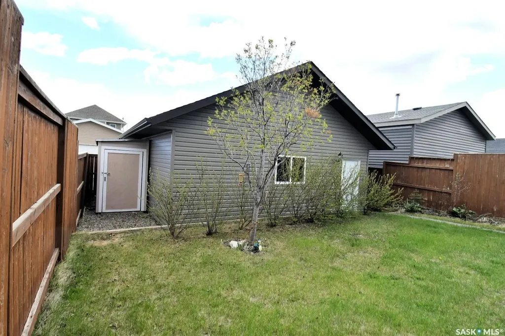 242 Geary Crescent Saskatoon SK S7R 0E6