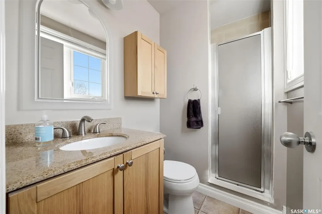 2947 More Crescent E Regina SK S4V 0T6