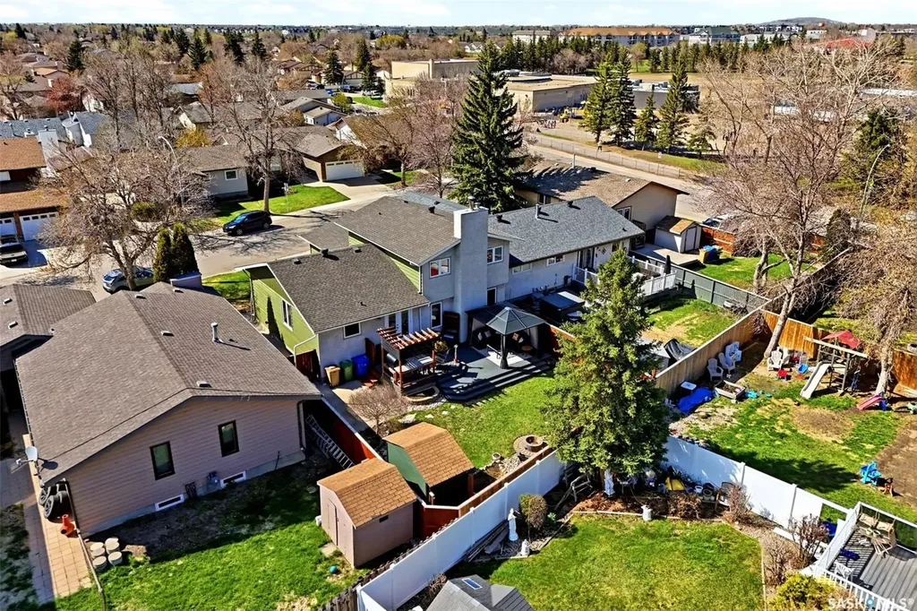 2947 More Crescent E Regina SK S4V 0T6