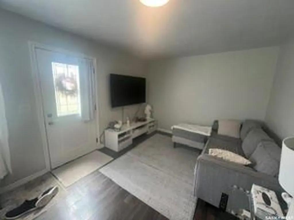 572 21st Street E Prince Albert SK S6V 1M4