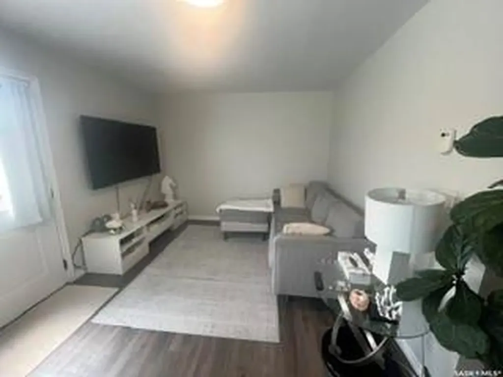 572 21st Street E Prince Albert SK S6V 1M4