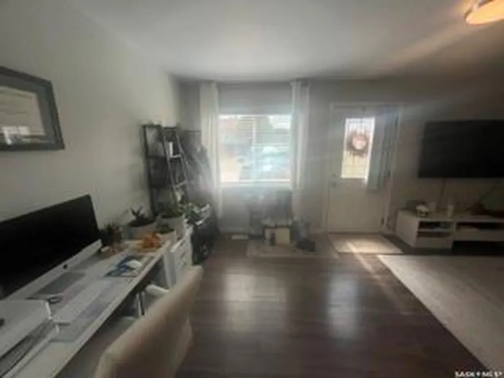 572 21st Street E Prince Albert SK S6V 1M4
