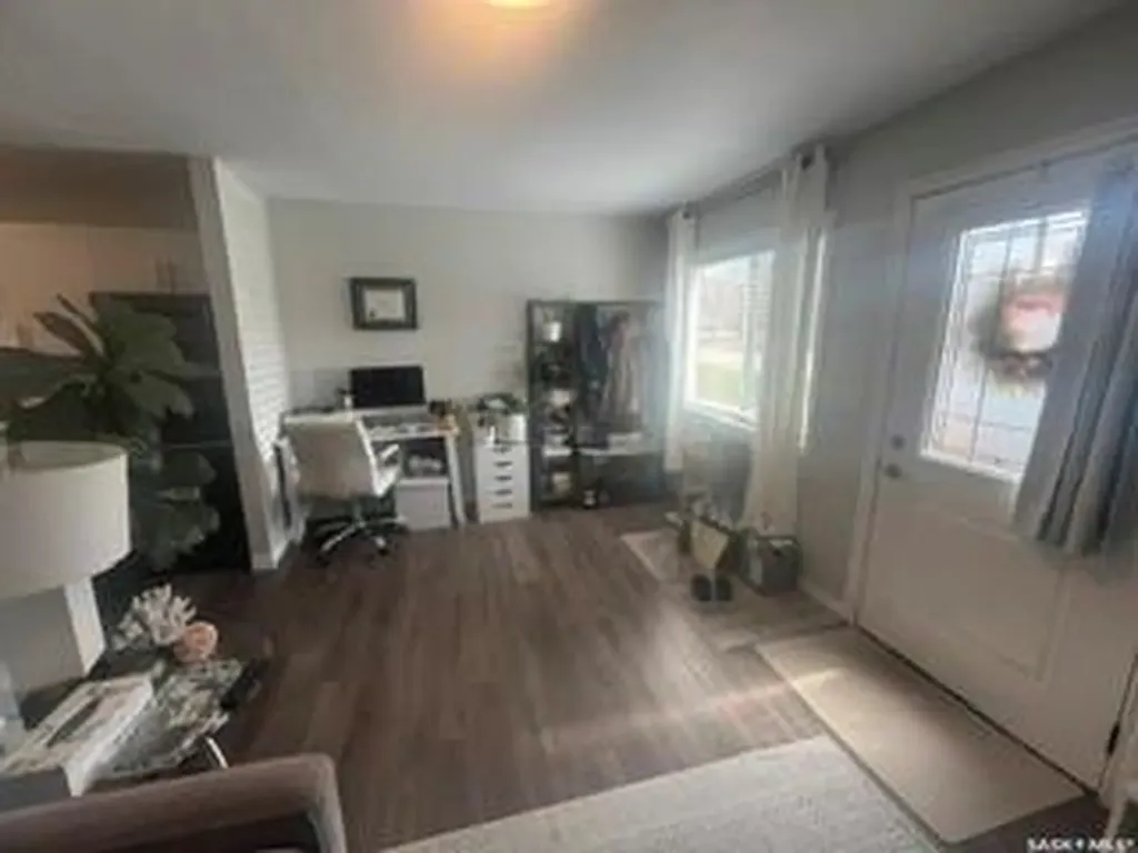572 21st Street E Prince Albert SK S6V 1M4
