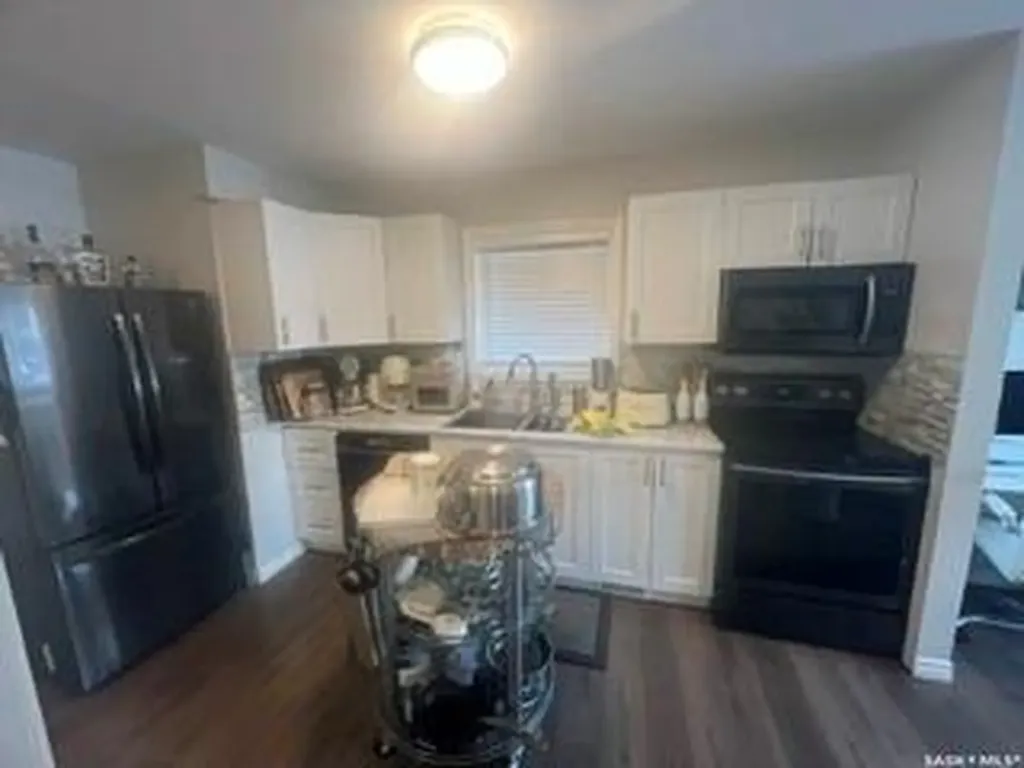 572 21st Street E Prince Albert SK S6V 1M4