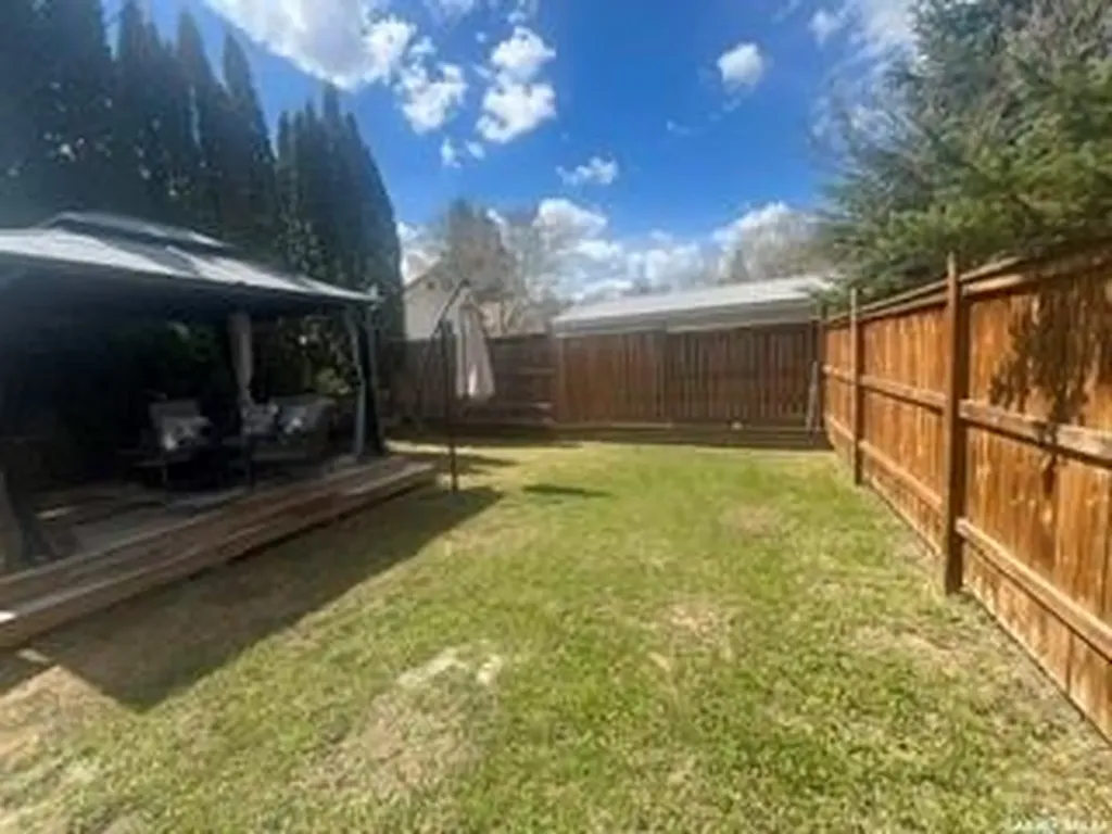 572 21st Street E Prince Albert SK S6V 1M4