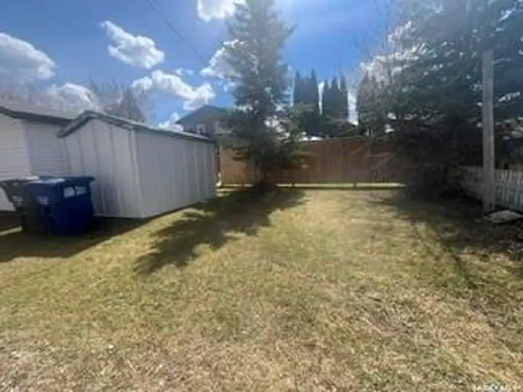 572 21st Street E Prince Albert SK S6V 1M4