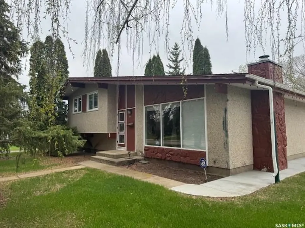 1591 91st Street North Battleford SK S9A 0A2