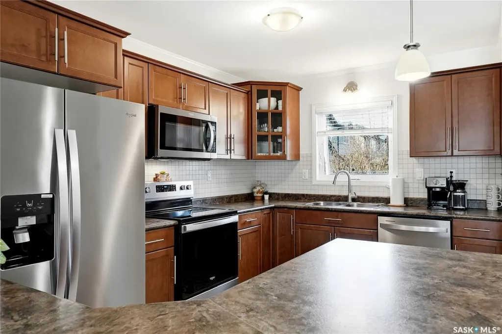110 Shillington Crescent Saskatoon SK S7M 3Z8