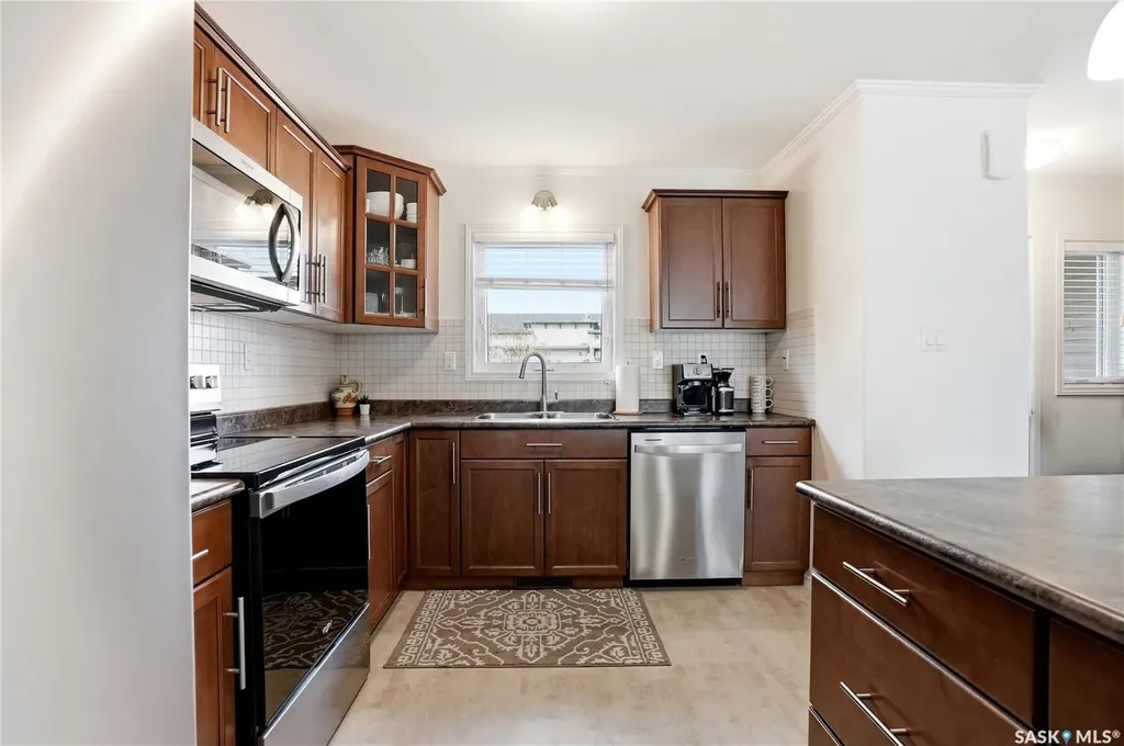 110 Shillington Crescent Saskatoon SK S7M 3Z8
