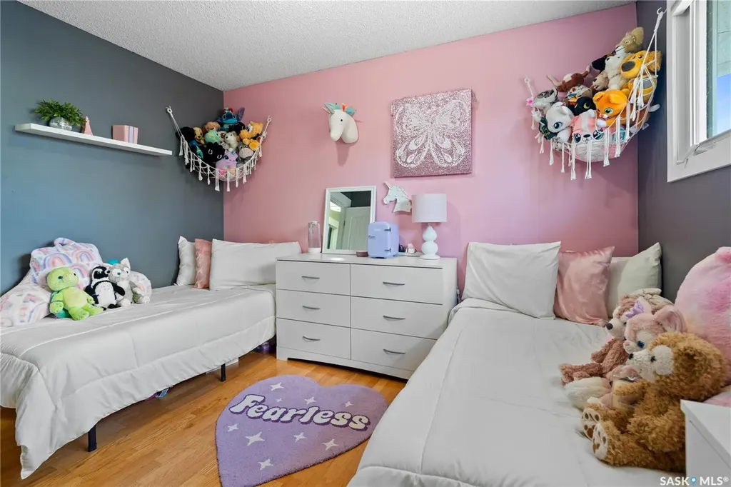 35 Symons Place Regina SK S4X 1M7
