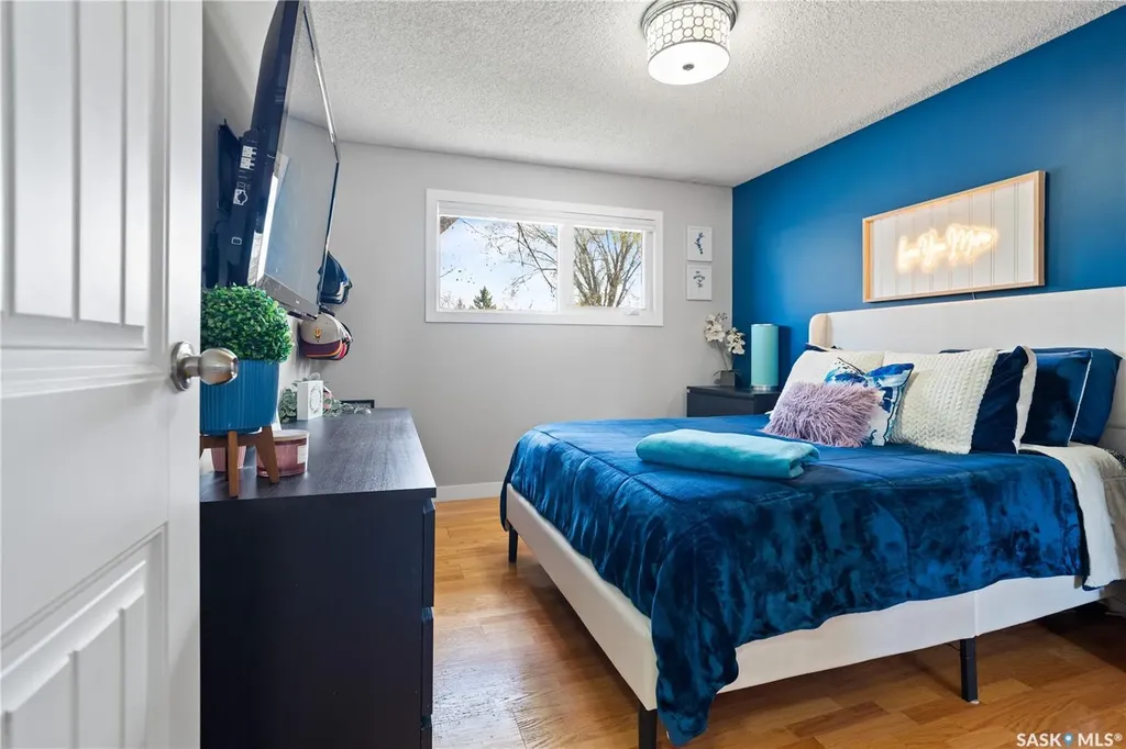 35 Symons Place Regina SK S4X 1M7