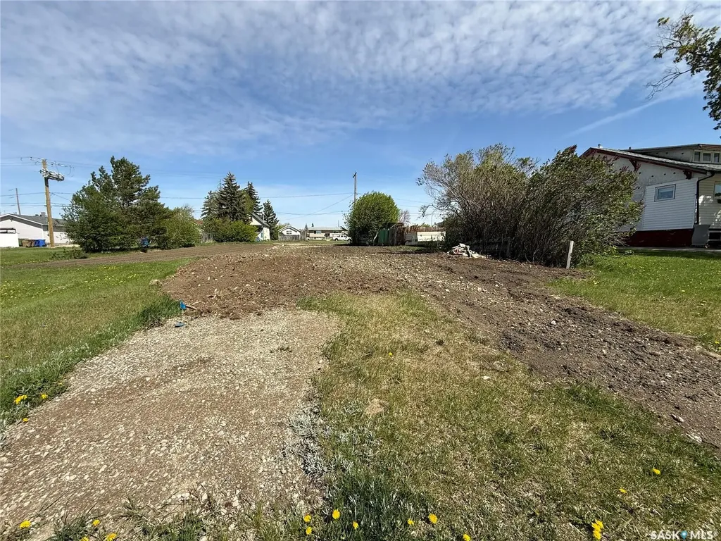 2047 Connaught Street Regina SK S4T 4T8
