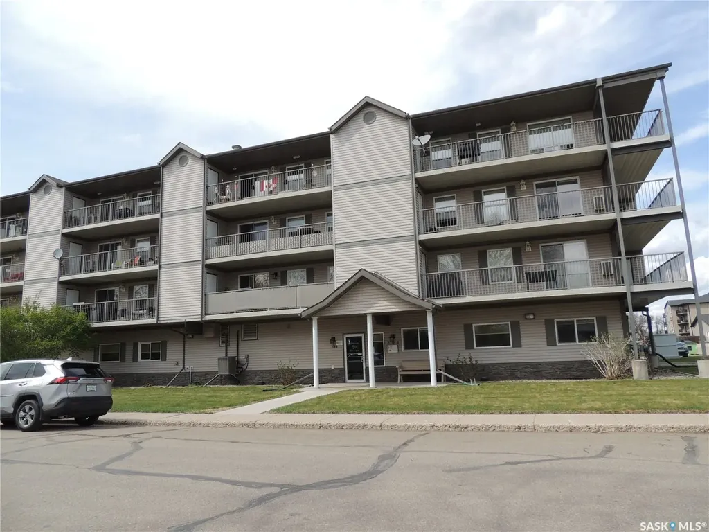 701 Henry Street Estevan SK S4A 2B7