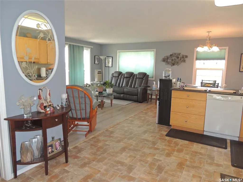 701 Henry Street Estevan SK S4A 2B7