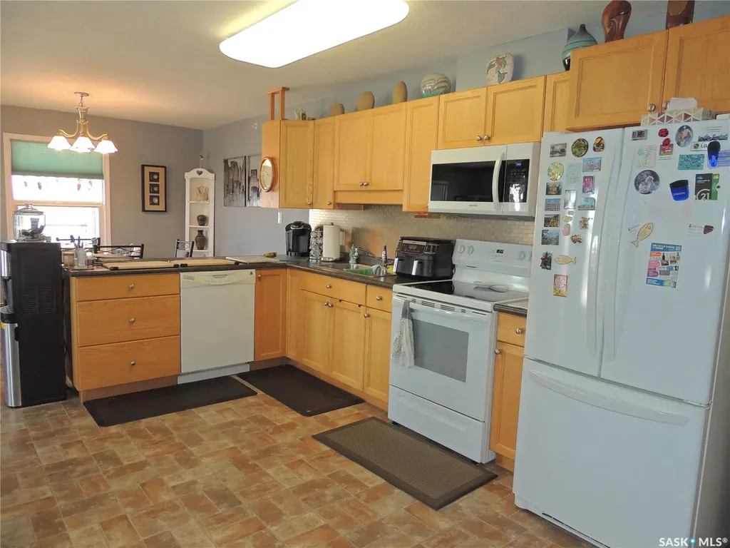 701 Henry Street Estevan SK S4A 2B7