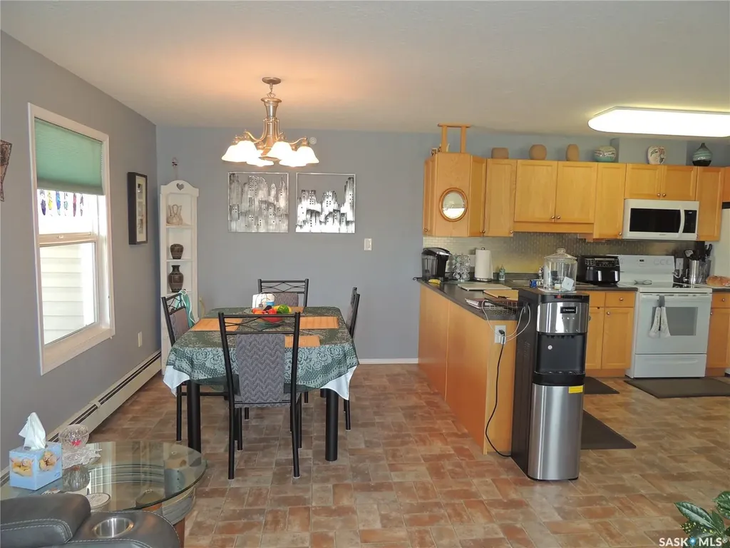 701 Henry Street Estevan SK S4A 2B7