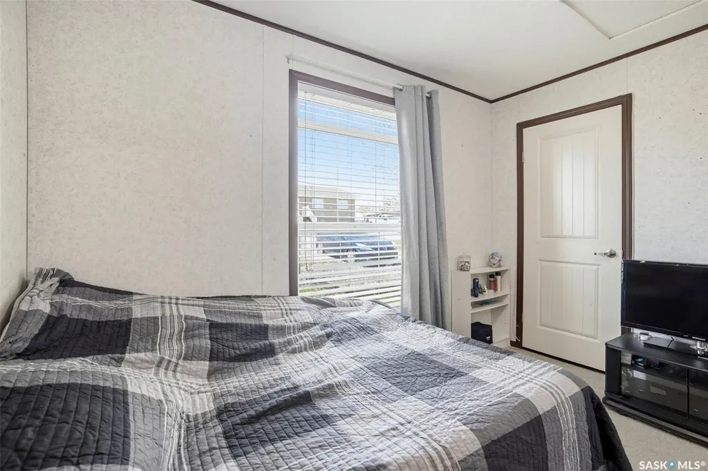 533 3rd Avenue Young SK S0K 4Y0