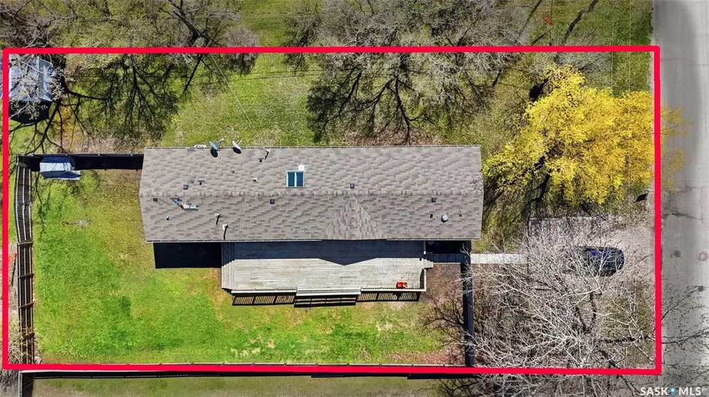 533 3rd Avenue Young SK S0K 4Y0