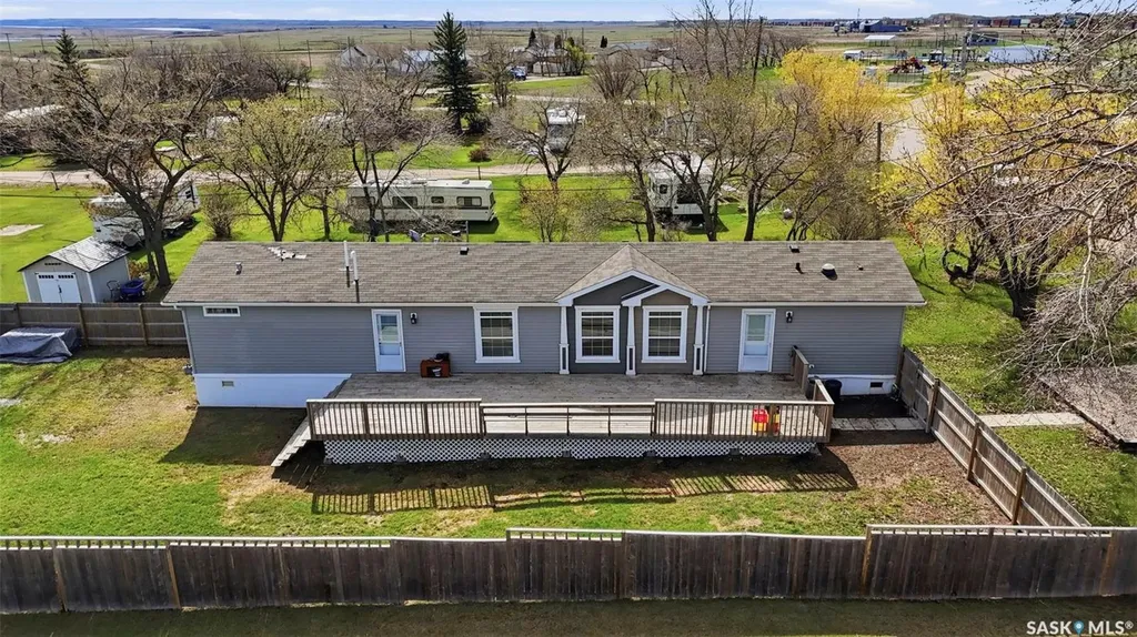 533 3rd Avenue Young SK S0K 4Y0