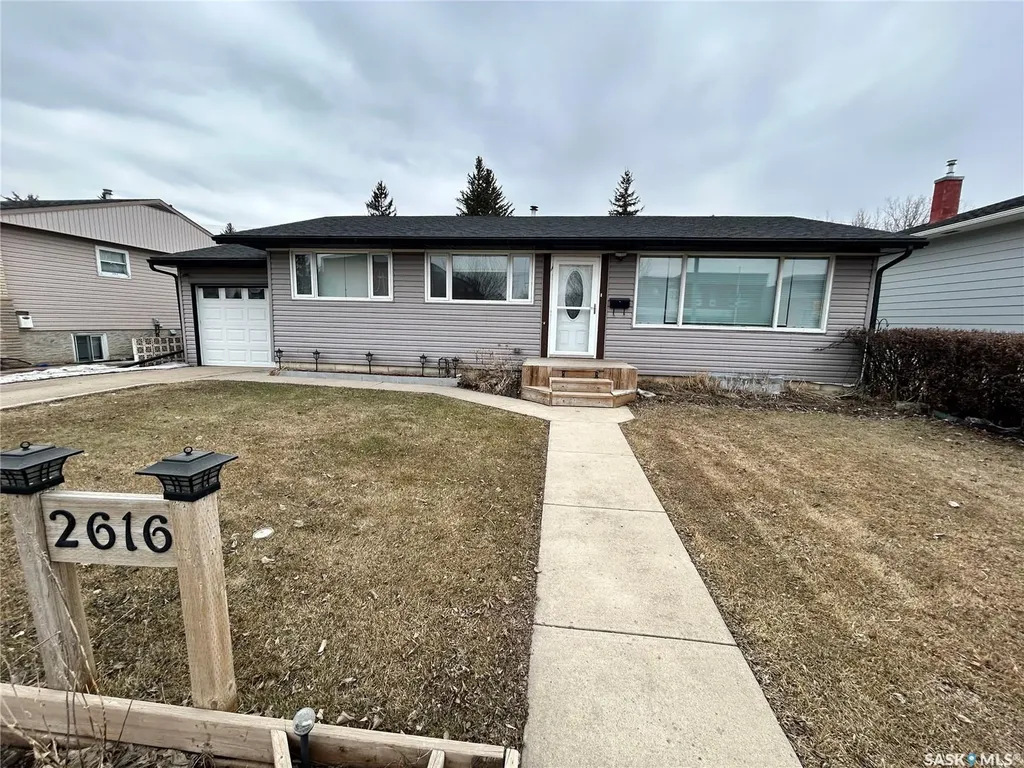 2616 Clarence Avenue S Saskatoon SK S7J 1M6