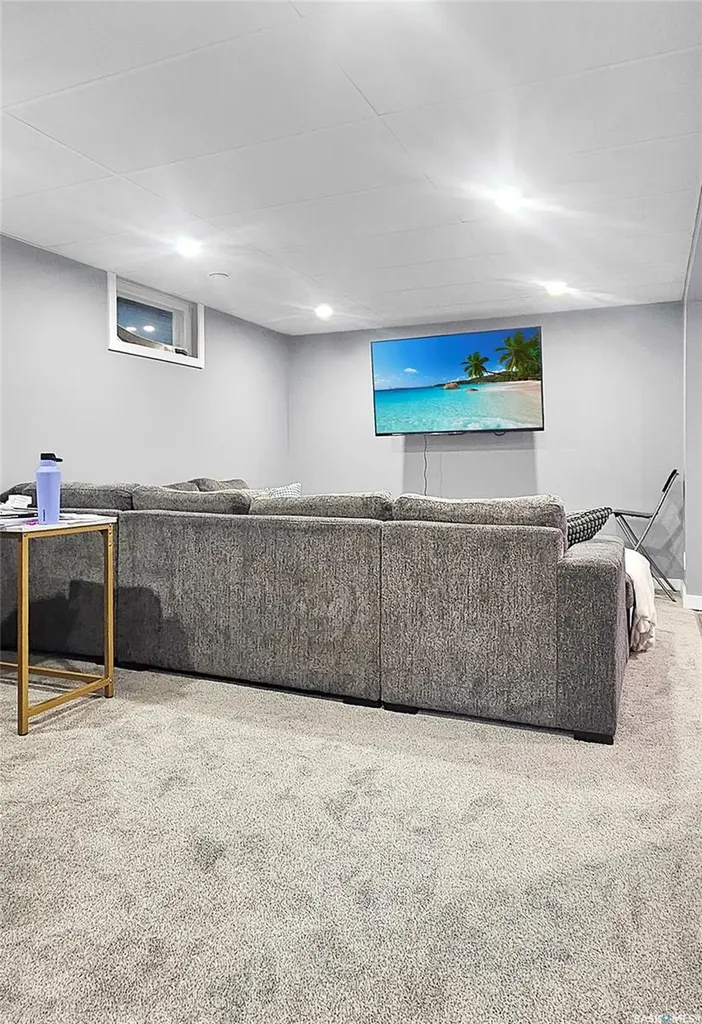 1445 Ashley Drive Swift Current SK S9H 1N6