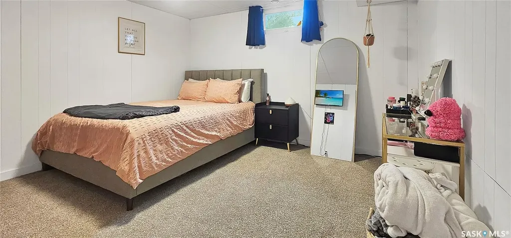 1445 Ashley Drive Swift Current SK S9H 1N6