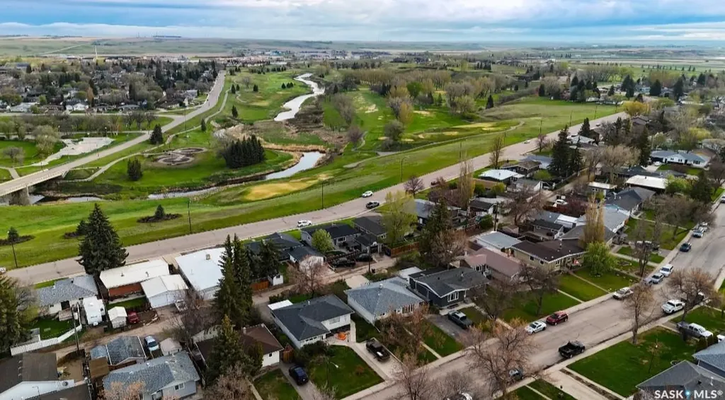 1445 Ashley Drive Swift Current SK S9H 1N6