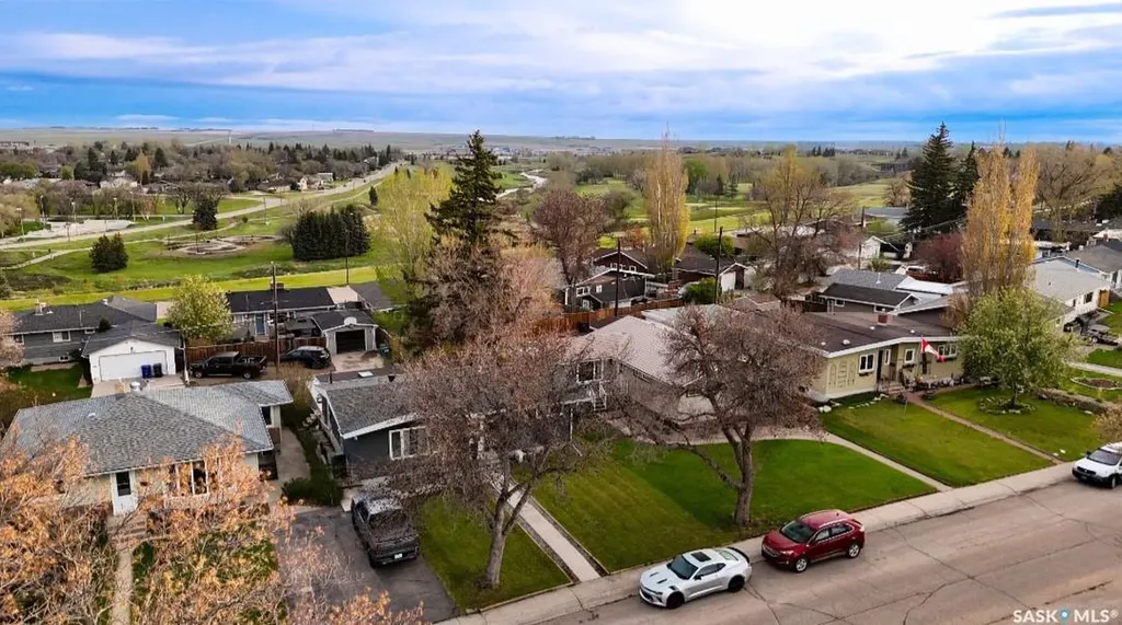 1445 Ashley Drive Swift Current SK S9H 1N6