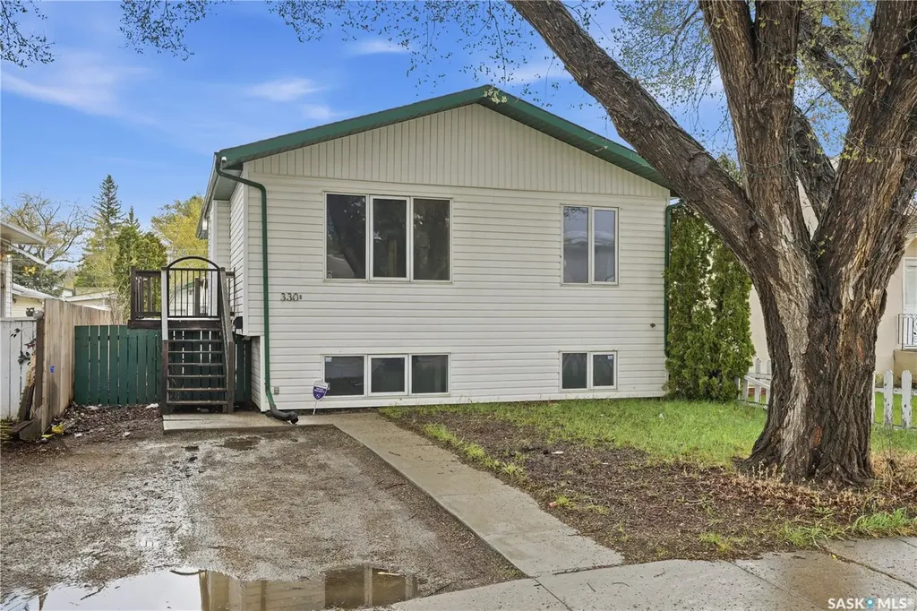 330B X Avenue S Saskatoon SK S7M 3H6