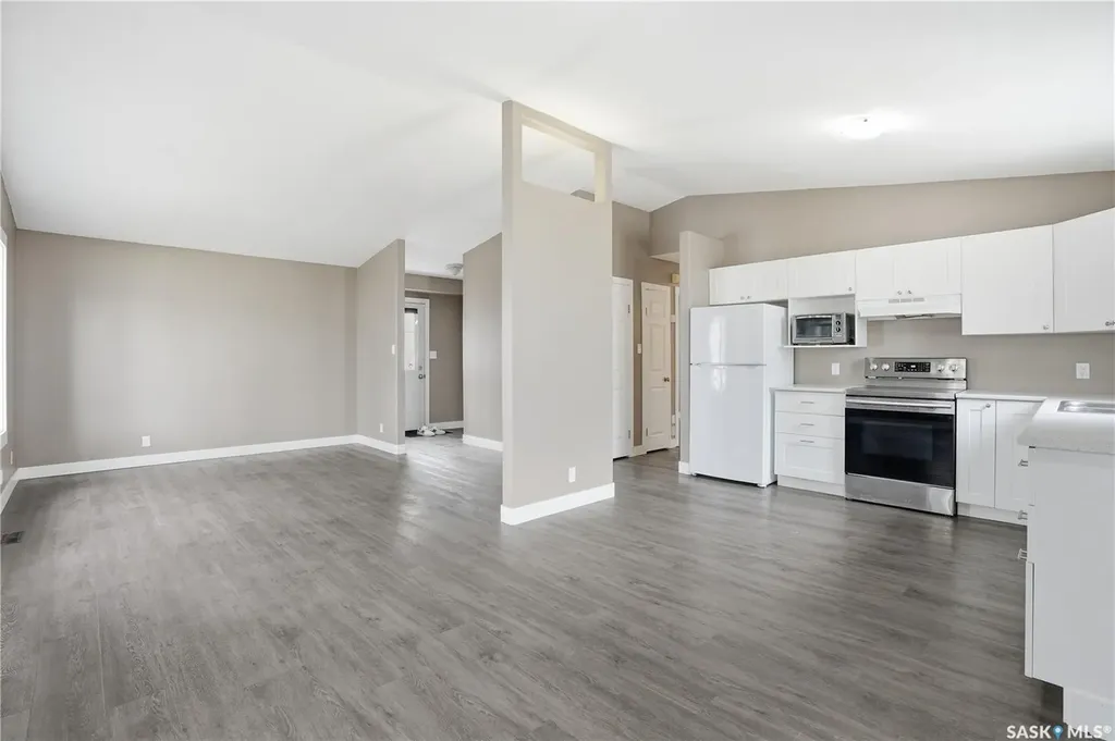 330B X Avenue S Saskatoon SK S7M 3H6