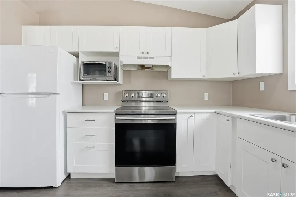 330B X Avenue S Saskatoon SK S7M 3H6