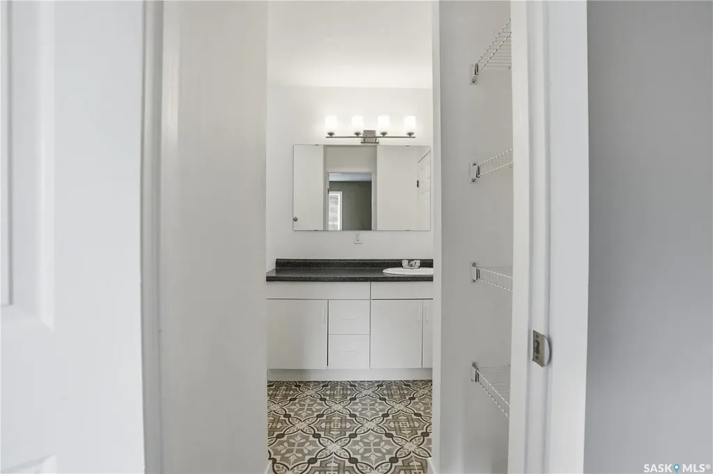 330B X Avenue S Saskatoon SK S7M 3H6