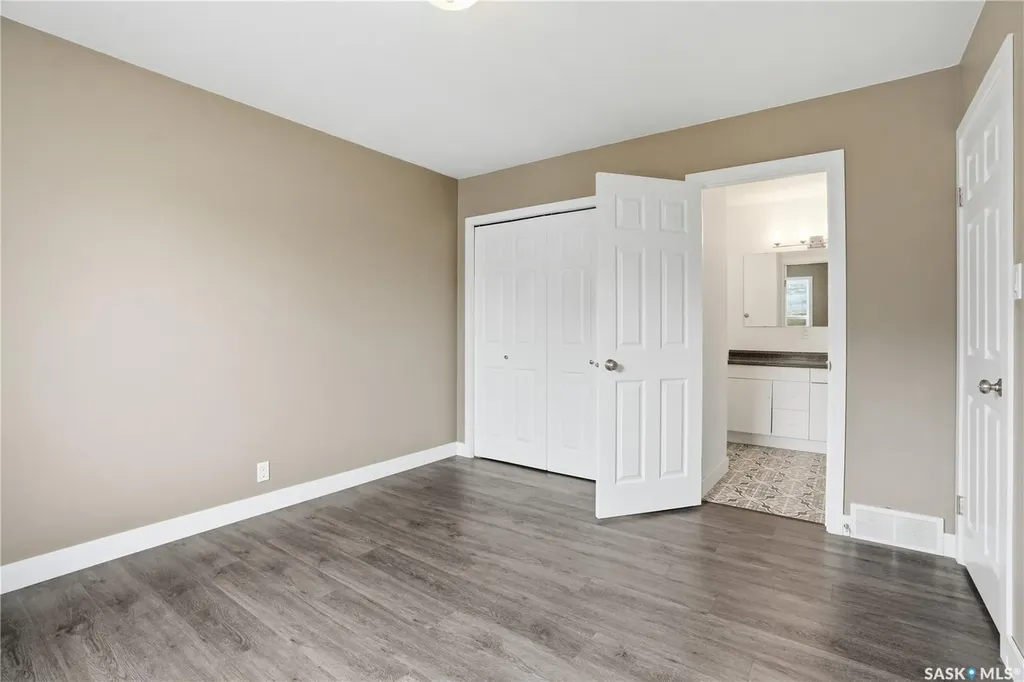 330B X Avenue S Saskatoon SK S7M 3H6