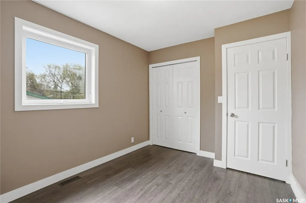 330B X Avenue S Saskatoon SK S7M 3H6