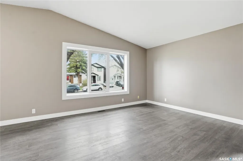 330B X Avenue S Saskatoon SK S7M 3H6