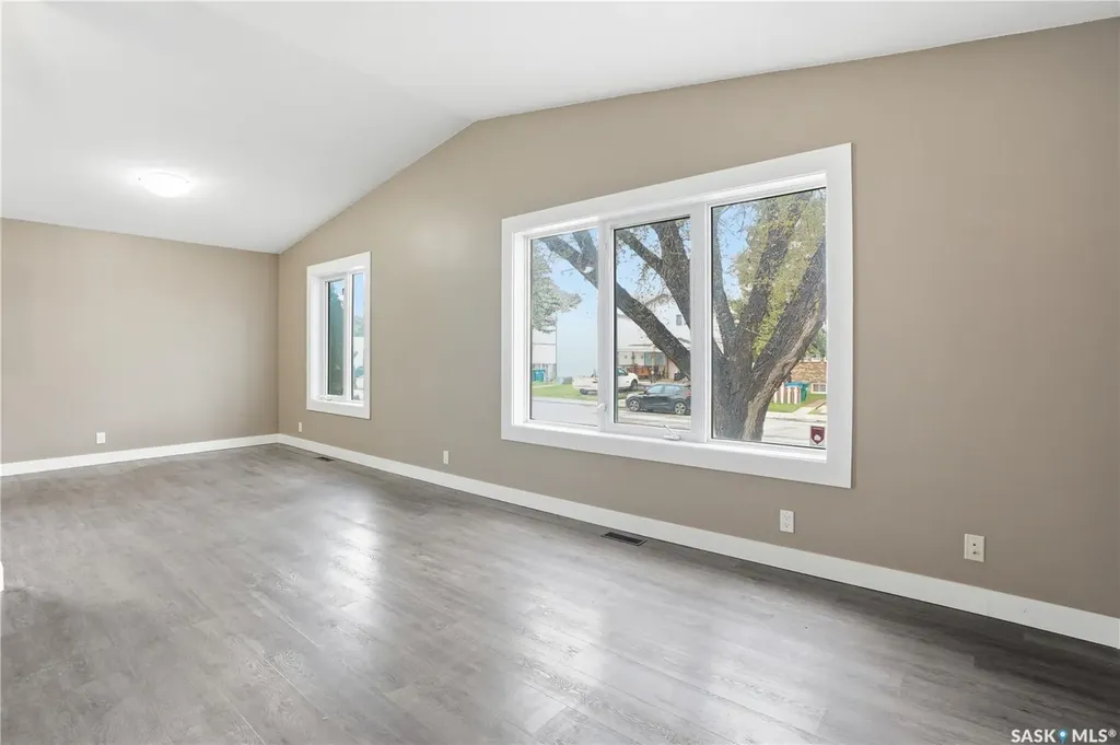 330B X Avenue S Saskatoon SK S7M 3H6