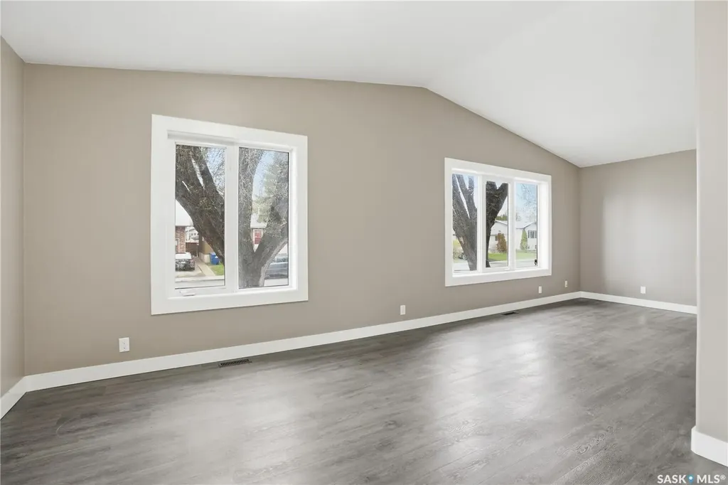 330B X Avenue S Saskatoon SK S7M 3H6